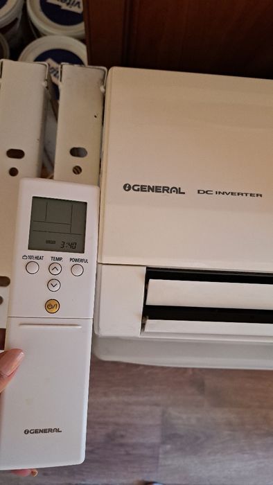 РАБОТЕЩ климатик Fujitsu GENERAL ASHG09LECA, 9 BTU
Цена: 250€