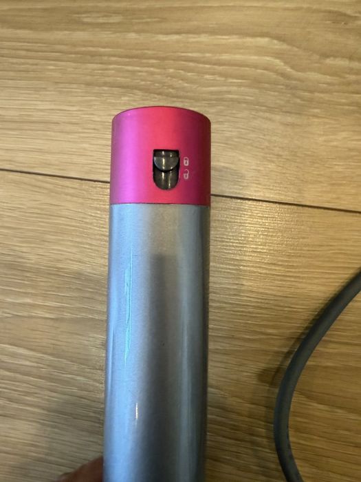 Сешоар Dyson за ремонт