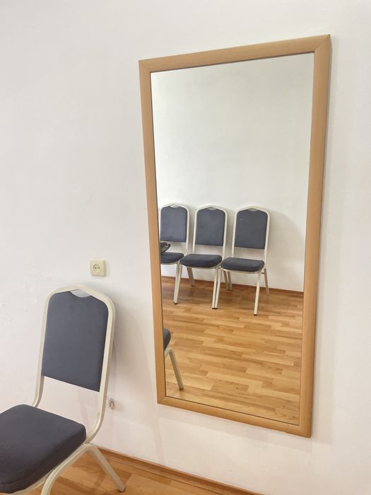 Зеркало в отличном состоянии