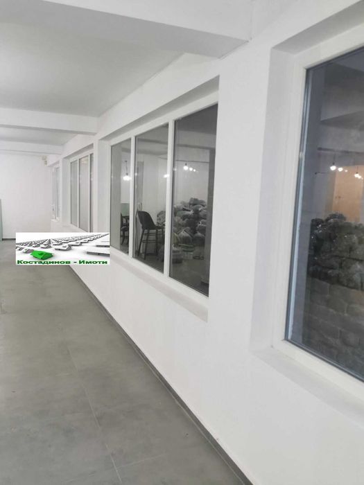 Дава се под наем Магазин в Пловдив, Младежки Хълм - 119 кв.м за 498.27 € - Снимка #2