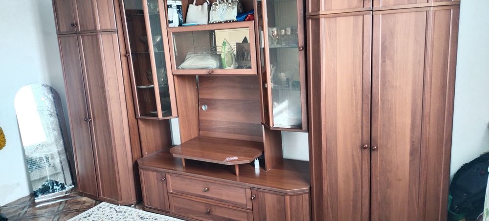 Стенку гостийный