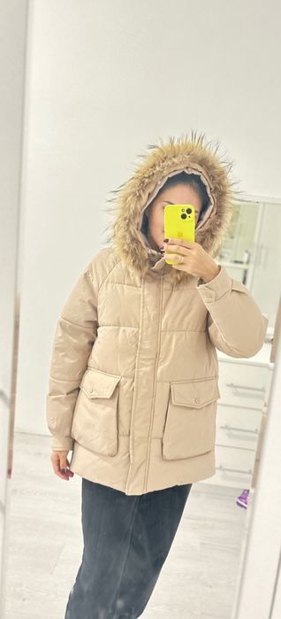 Продам парку женскую