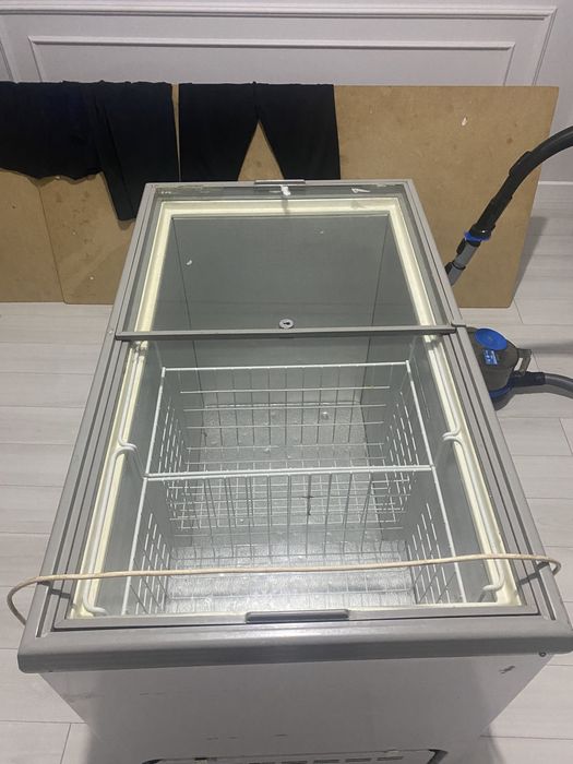 Морозильник бу среднего размера