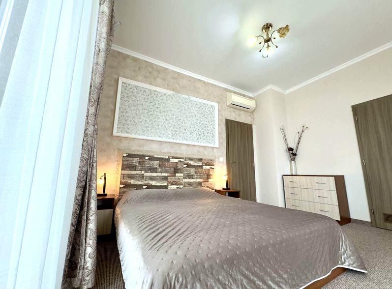 Дава се под наем Тристаен апартамент в Бургас, Зорница - 110 кв.м за 969 € - Снимка #4