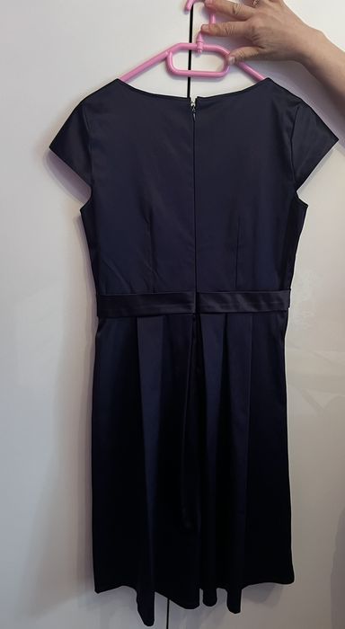 Рокля в цвят патладжан