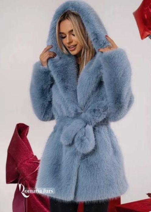 Эко шуба голубая.