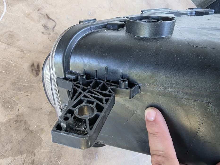 Citroen Berlingo 2023 след 2019 ляв фар