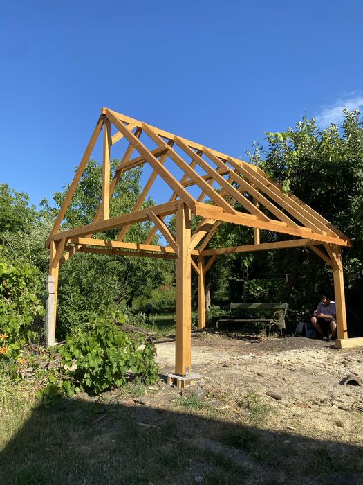 Foișor din lemn rasinos in doua ape  (4x5 m )