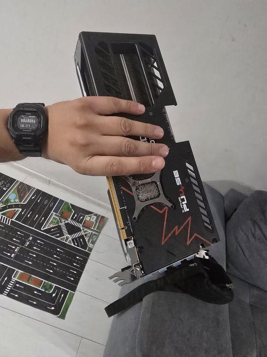 Настолен компютър-9070XT