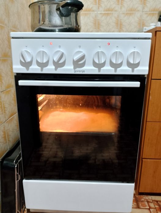 Продавам печка за готвене