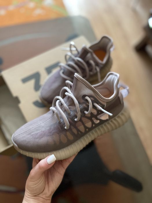 Adidas Yeezy Boost 350 V2