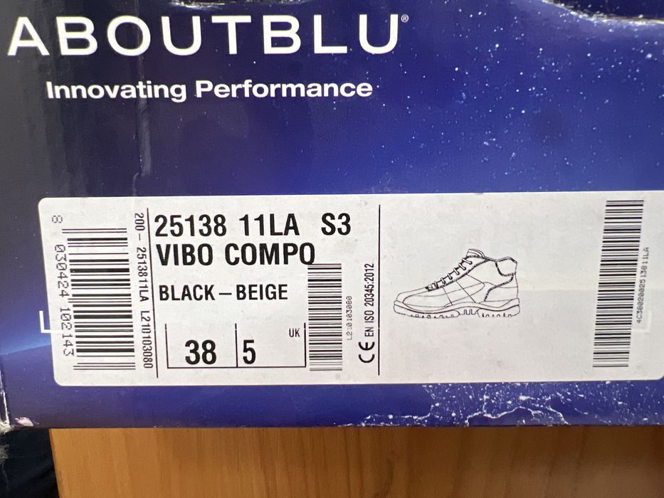 Aboutblu - Работни боти с метално бомбе