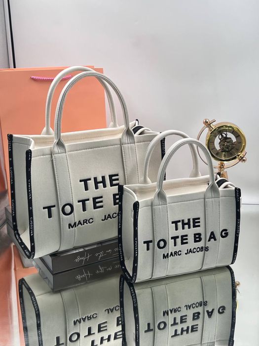 Marc jacobc с къса и дълга дръжка