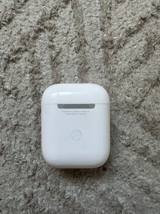 Продам AirPods 2