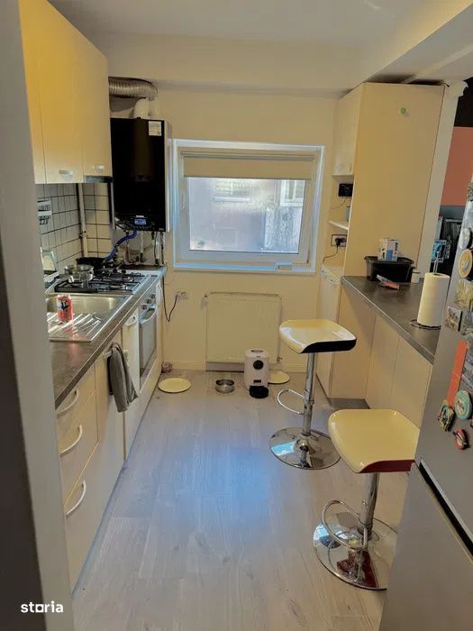 Apartament cu 2 camere, 56 mp, terasa de 50 mp, zona Razoare