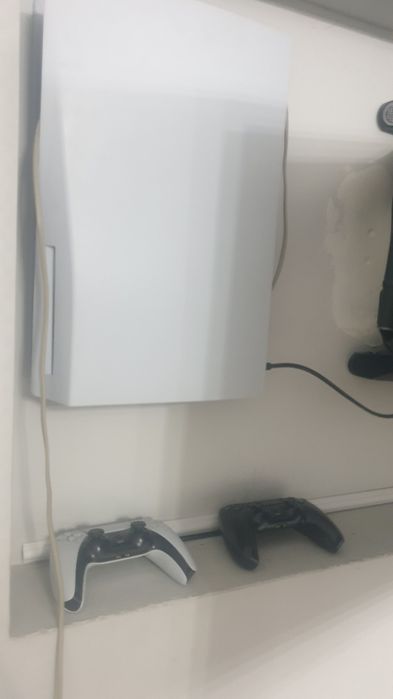 PS5 продам срочно