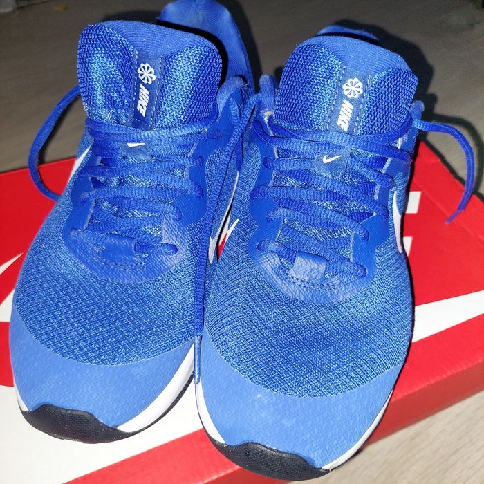 Маратонки Nike Revolution 6