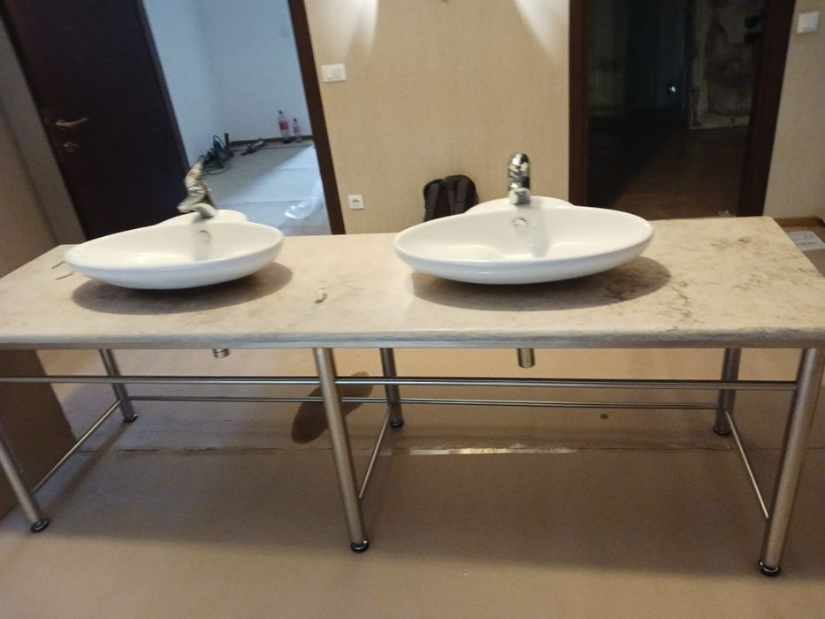 Suport de inox, blat granit, picioare reglabile