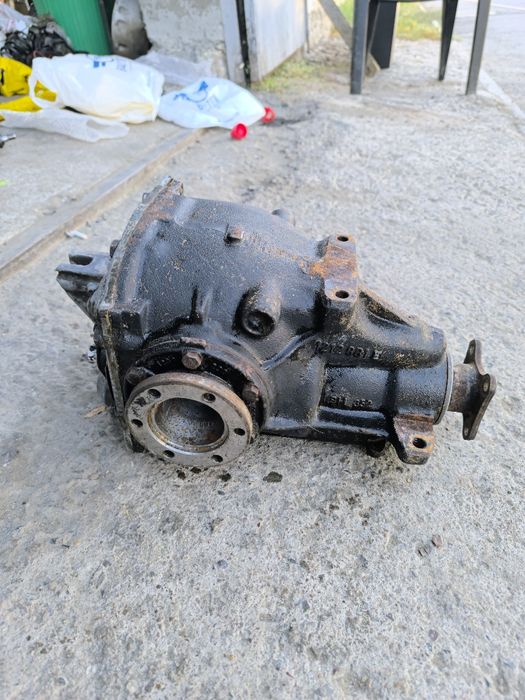 БМВ е34 блок редуктор 2.65 в отличном состоянии