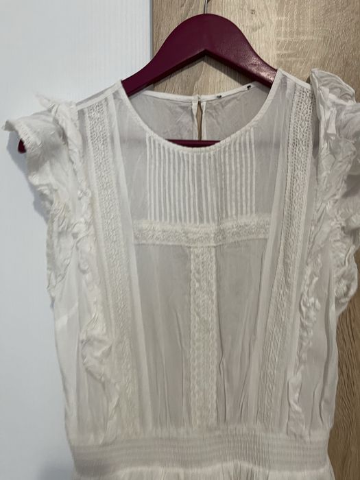 Продавам рокли размер С-М