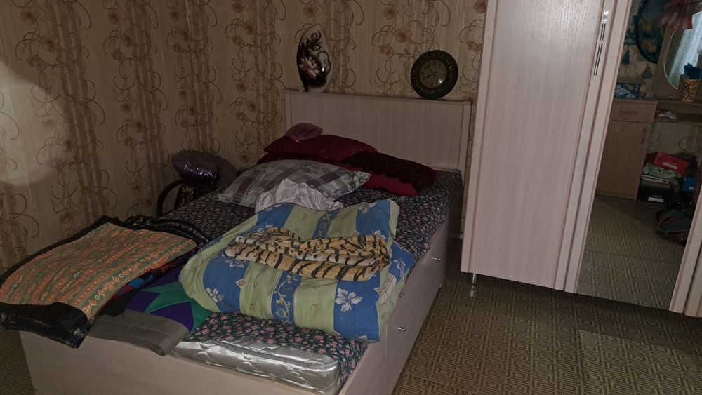Спальный гарнитур