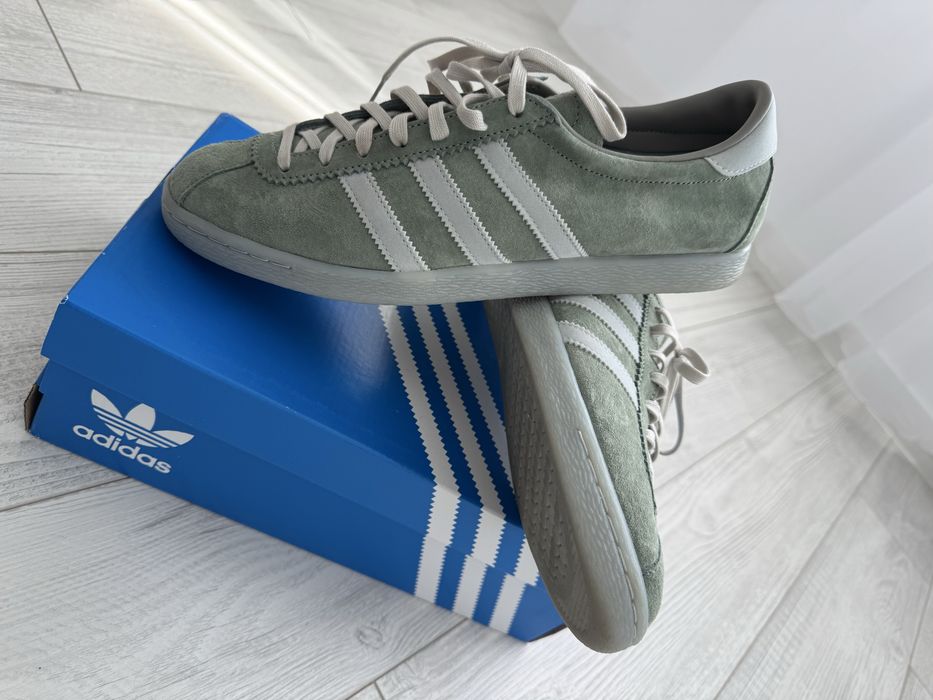 Нови Adidas Originals Tobacco