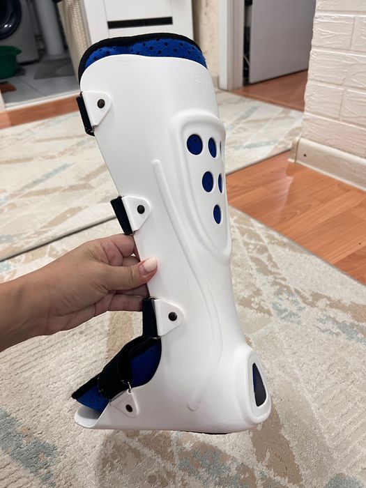 Ортез сол аяққа.