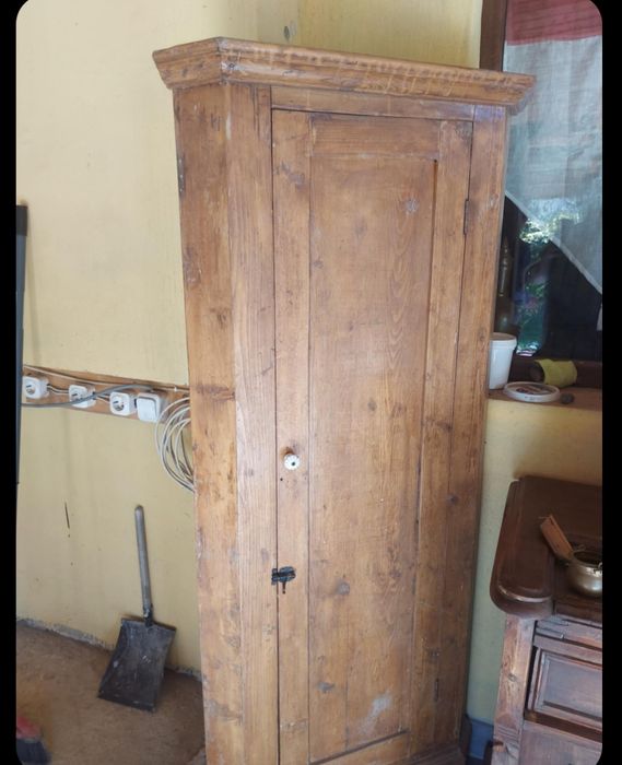 Антикварни мебели, антични и старинни мебели