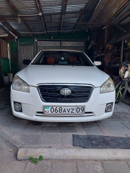 Автомобиль  ,FAW Besturn B50