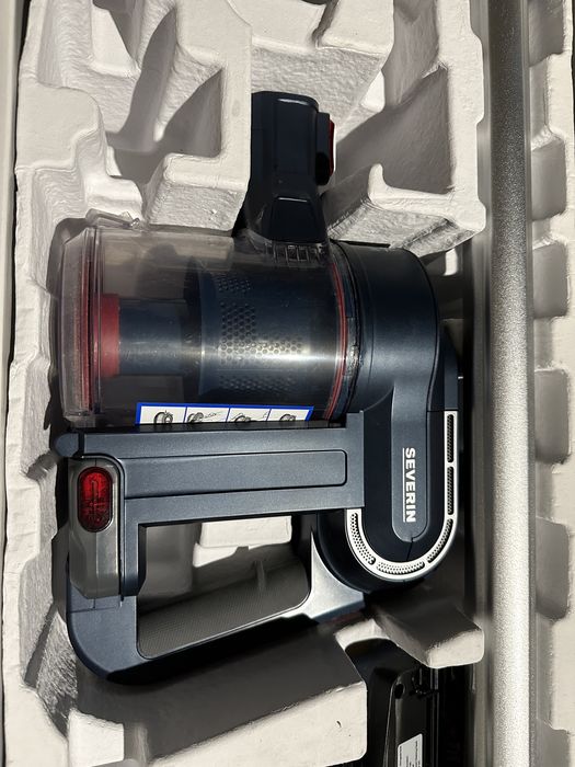 Aspirator vertical Severin