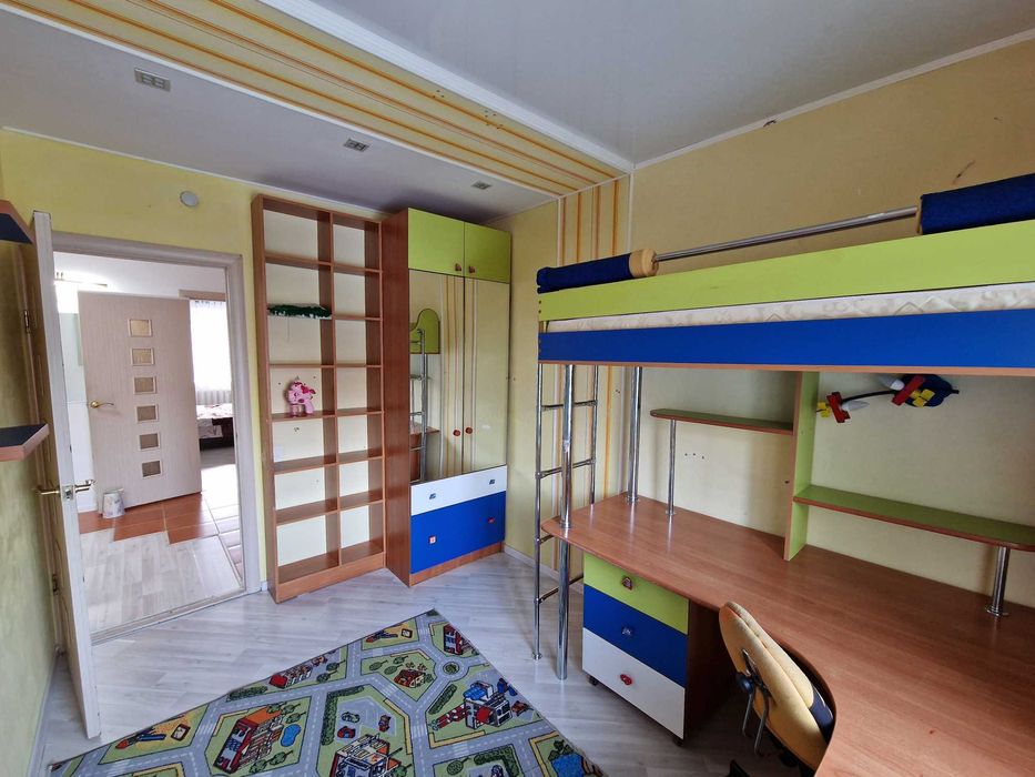 Продам 4-х комнатную квартиру