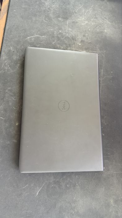Dell Vostro 3520