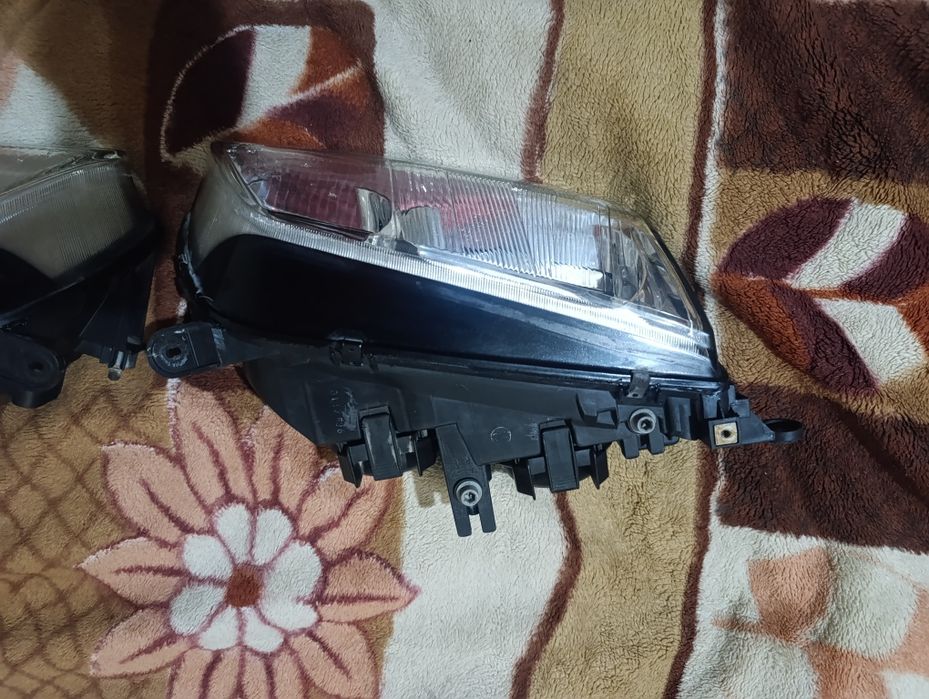 Фары на Мазда 626 рестайлинг