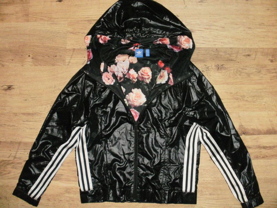 ADIDAS оригинално дамско тънко яке 38