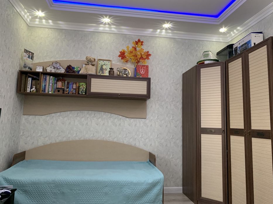 Гарнитур для детской, подростковой комнаты