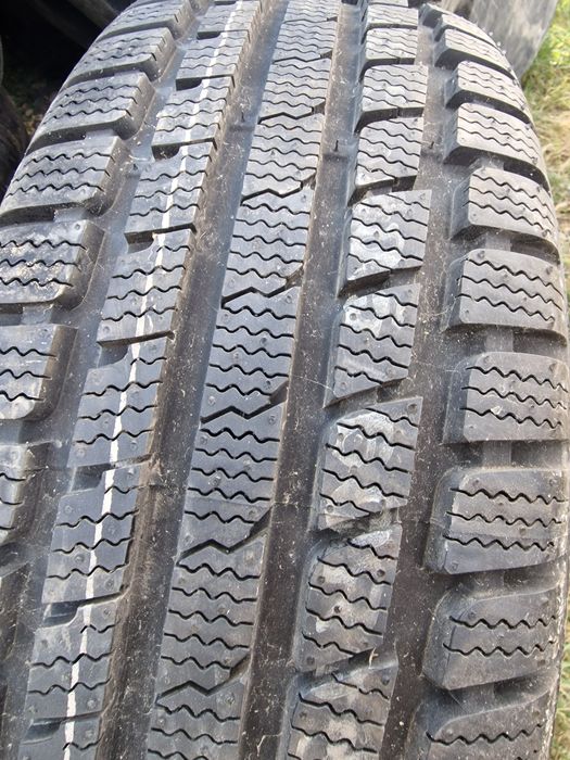 Anvelopă 205/60R16 marca Kuhmo
