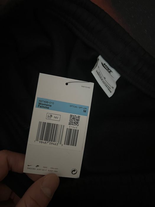 Costum Nike pentru femei