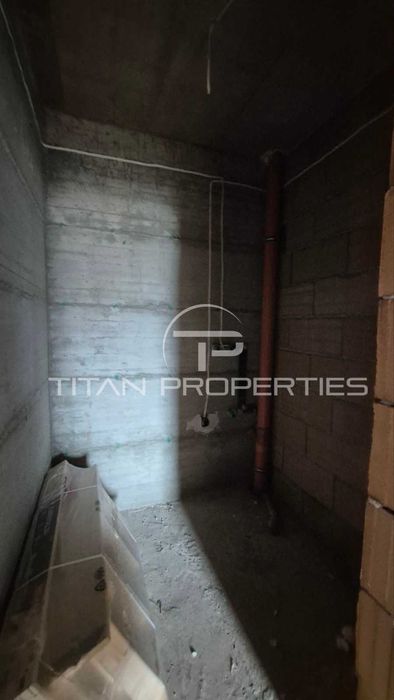 Продава се Тристаен апартамент в Пловдив, Беломорски - 142 кв.м за 1301 €/кв.м - Снимка #9