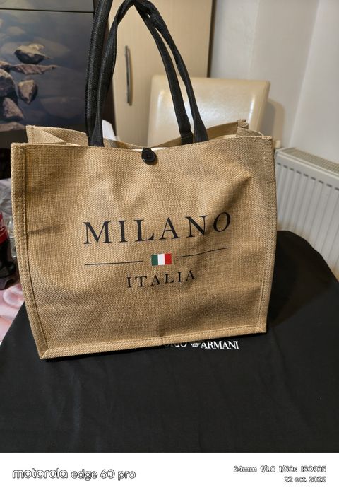 Poseta superbă foarte incapatoare