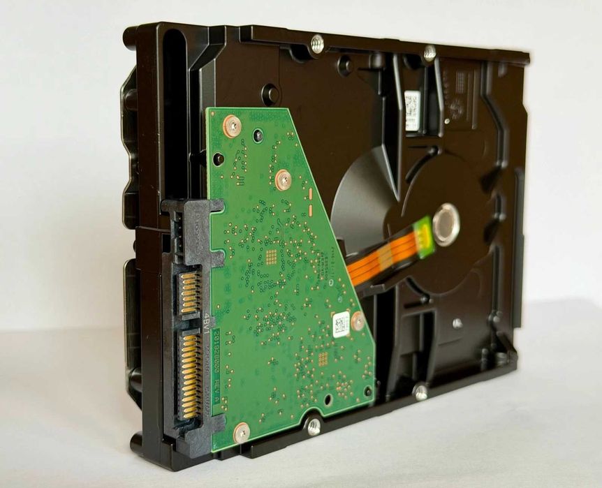 HDD 6 TB Seagate SkyHawk 5400 rpm sata 3 buffer 256 hard disk 6TB nou