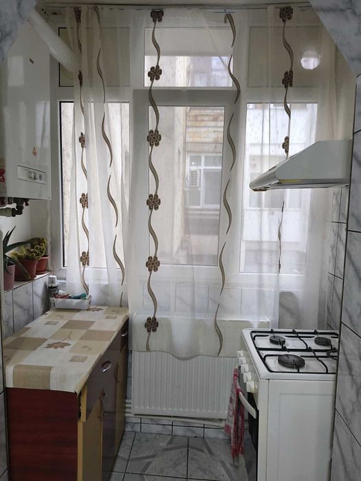 Inchiriez apartament 2 camere