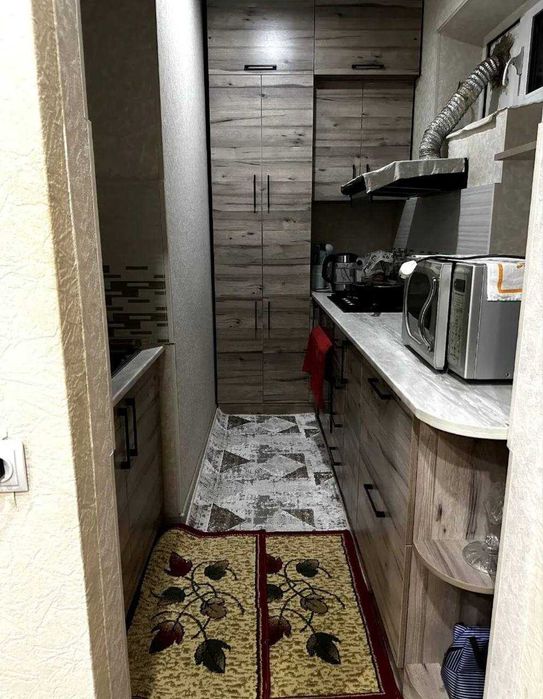 Продаётся квартира Юнусабад13 4 ком отличная локация метро,базар,рядом