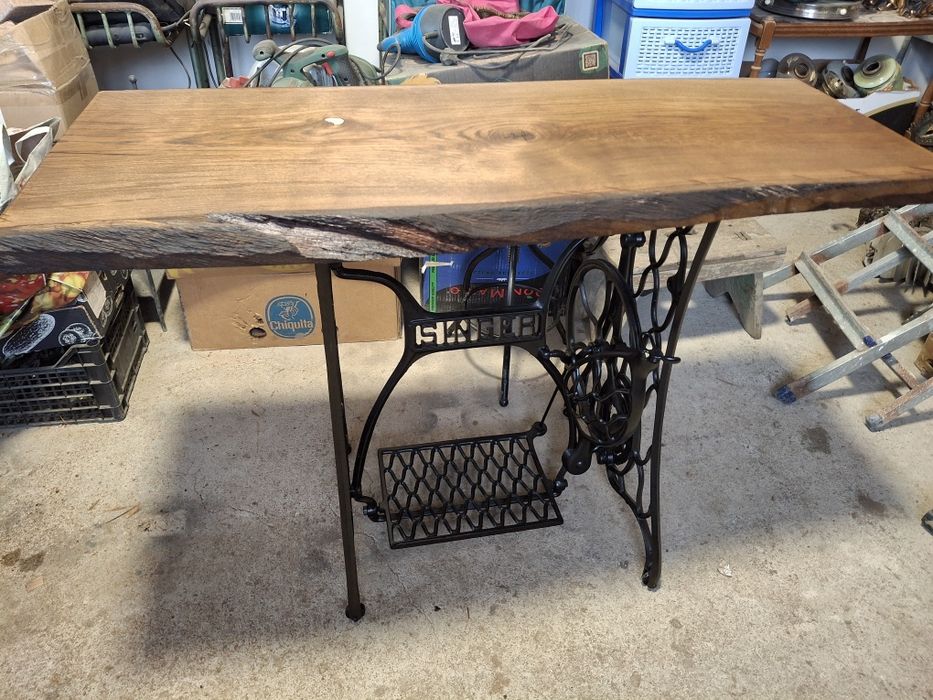 Măsuțe din fontă cu blat stejar