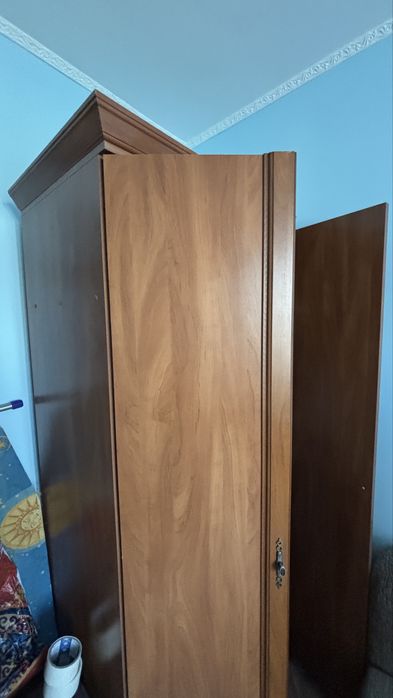Продам сервант+шкаф