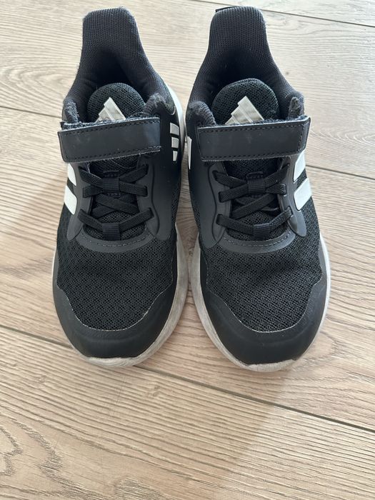 Кроссовки на мальчика adidas