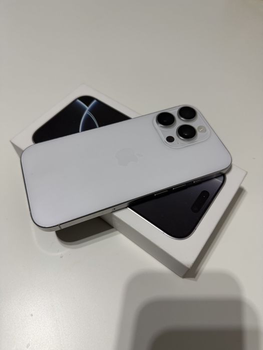 vand iphone 16 pro  alb