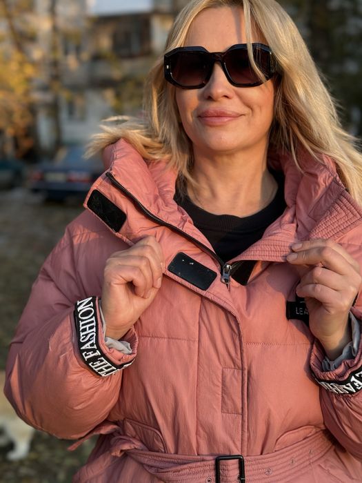 Зимняя куртка с капюшоном