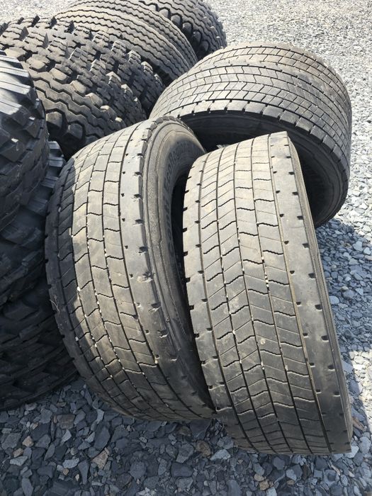 Anvelope de tracțiune și de direcție.