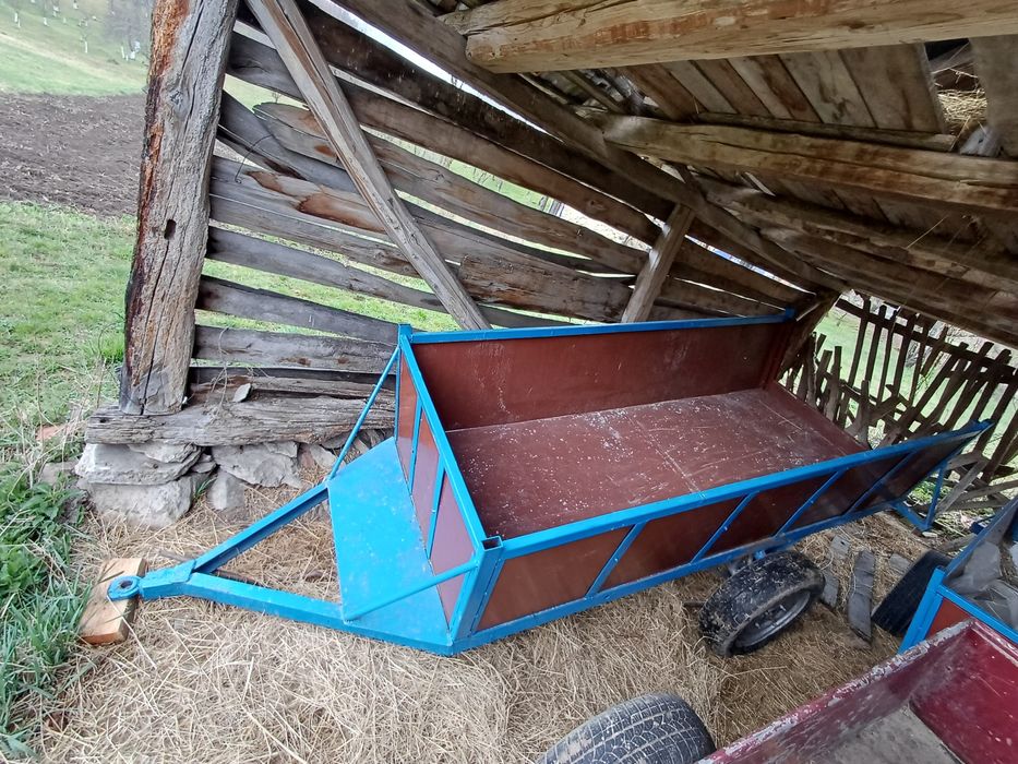 Remorca tractor   noua