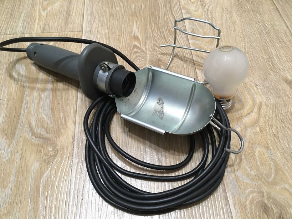 подвижна , работна лампа